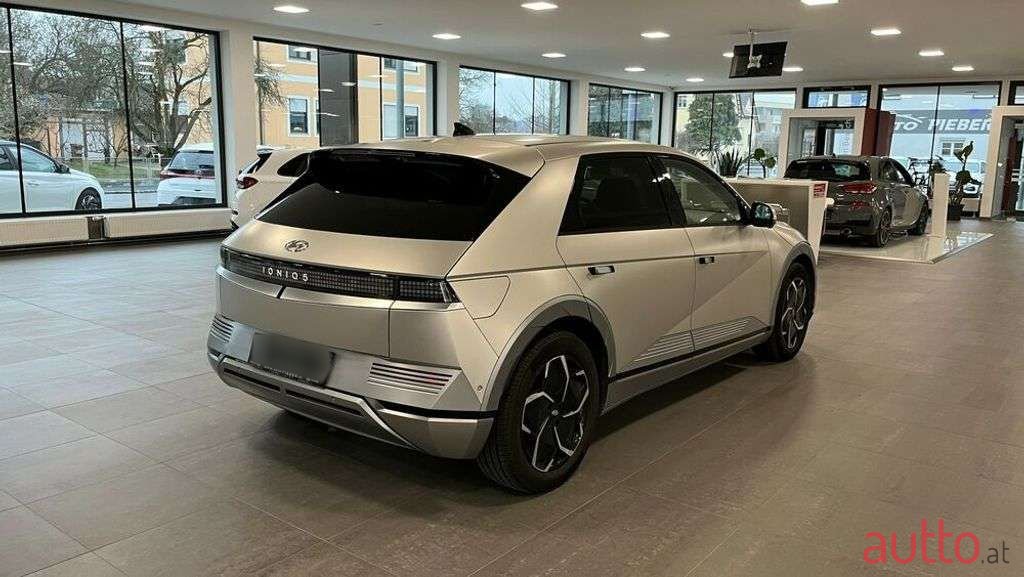 2021' Hyundai Ioniq 5 photo #5