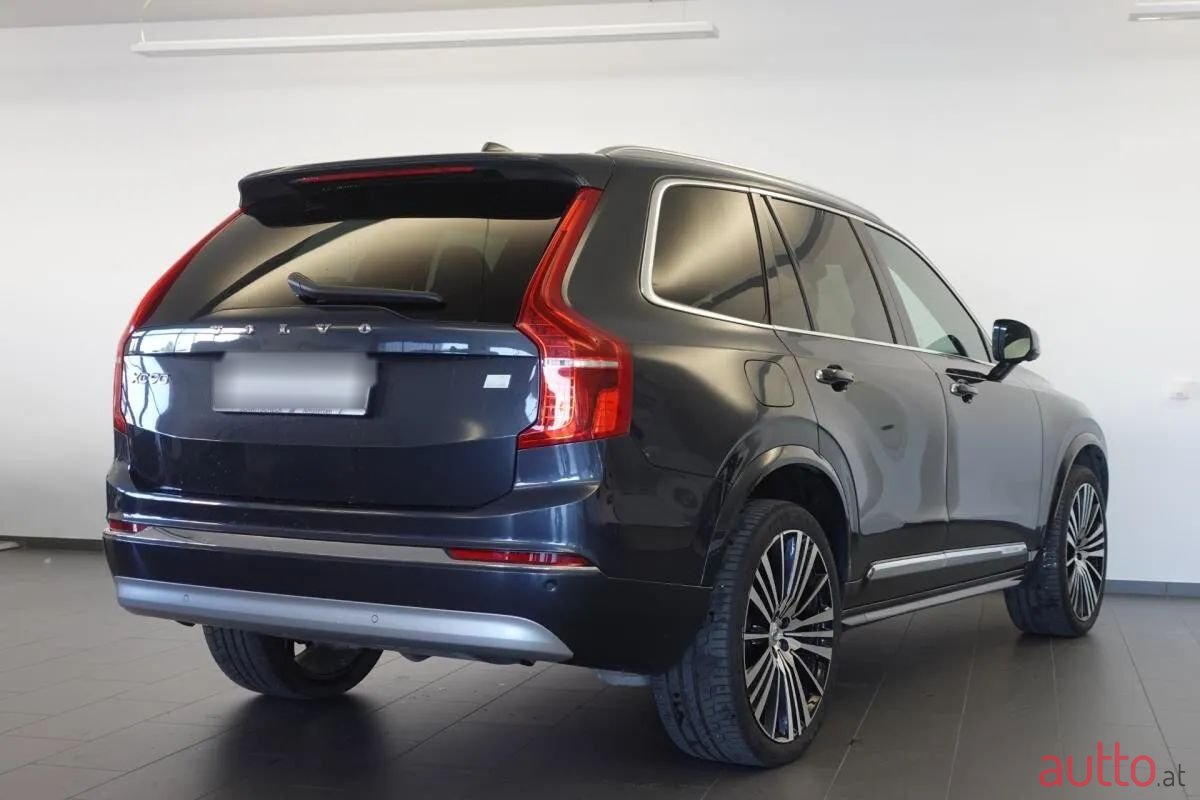 2022' Volvo XC90 photo #2