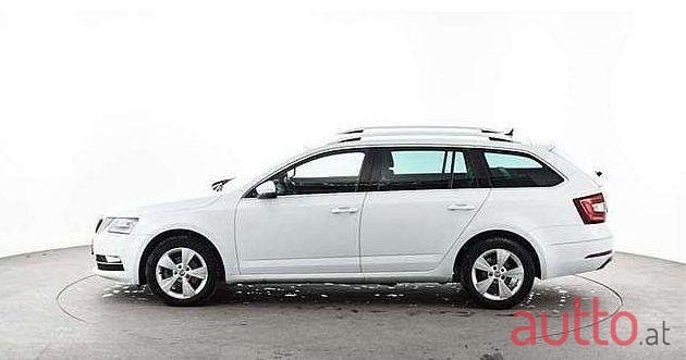 2019' Skoda Octavia photo #1