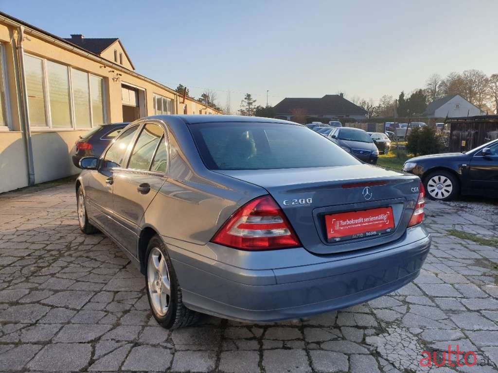 2004' Mercedes-Benz C-Klasse photo #5