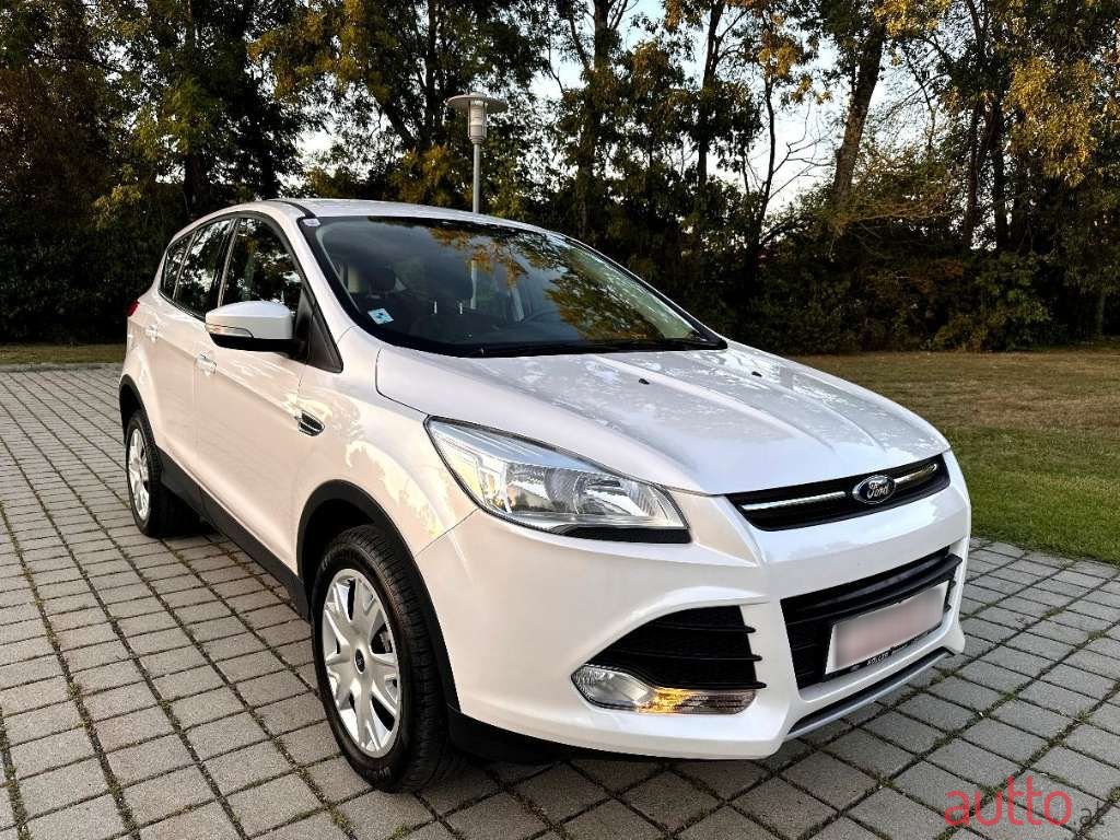 2014' Ford Kuga photo #6