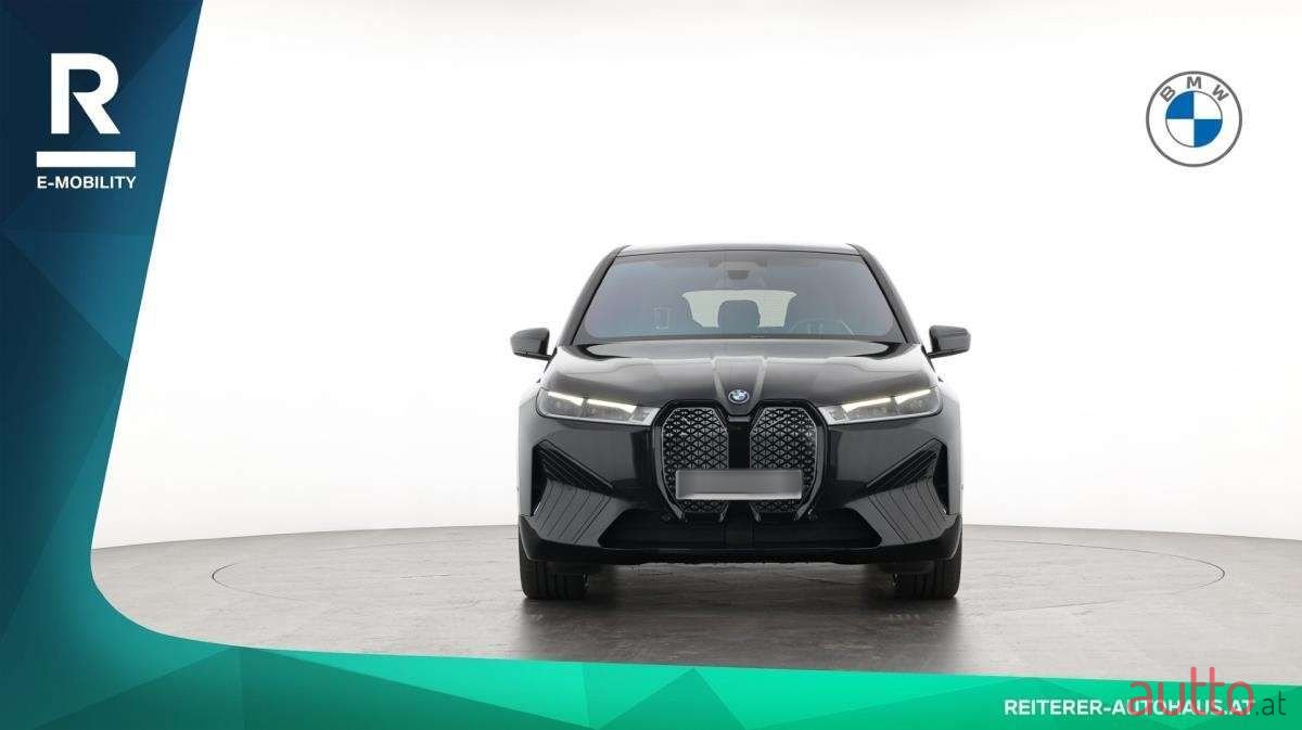 2022' BMW iX photo #3