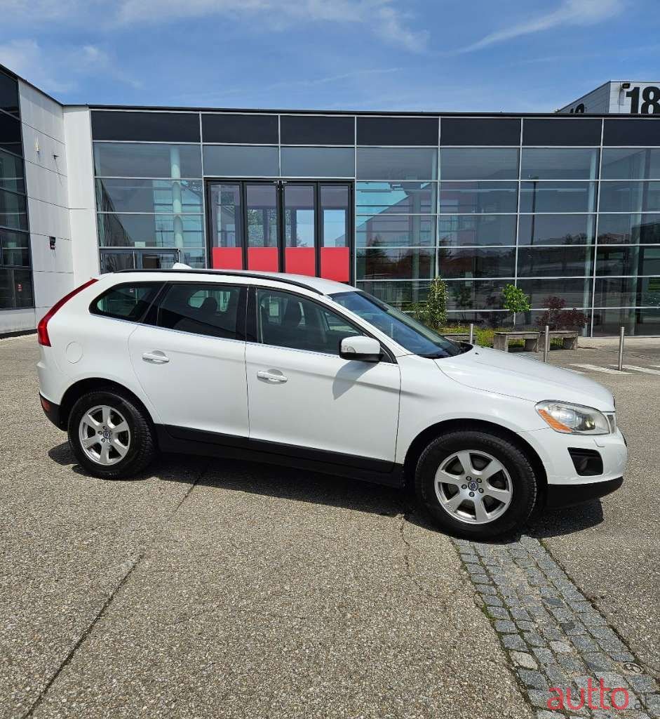 2008' Volvo XC60 photo #6