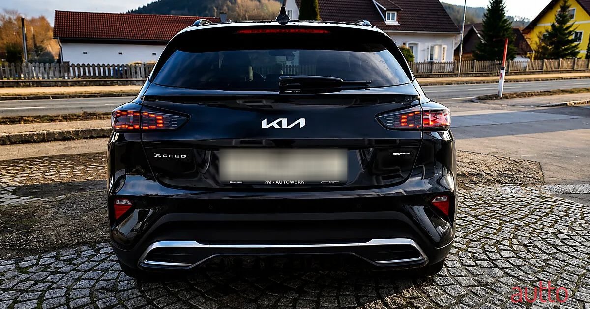 2023' Kia XCeed photo #6