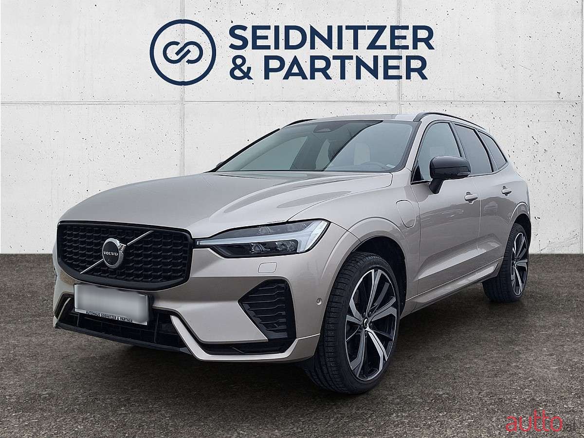 2022' Volvo XC60 photo #1