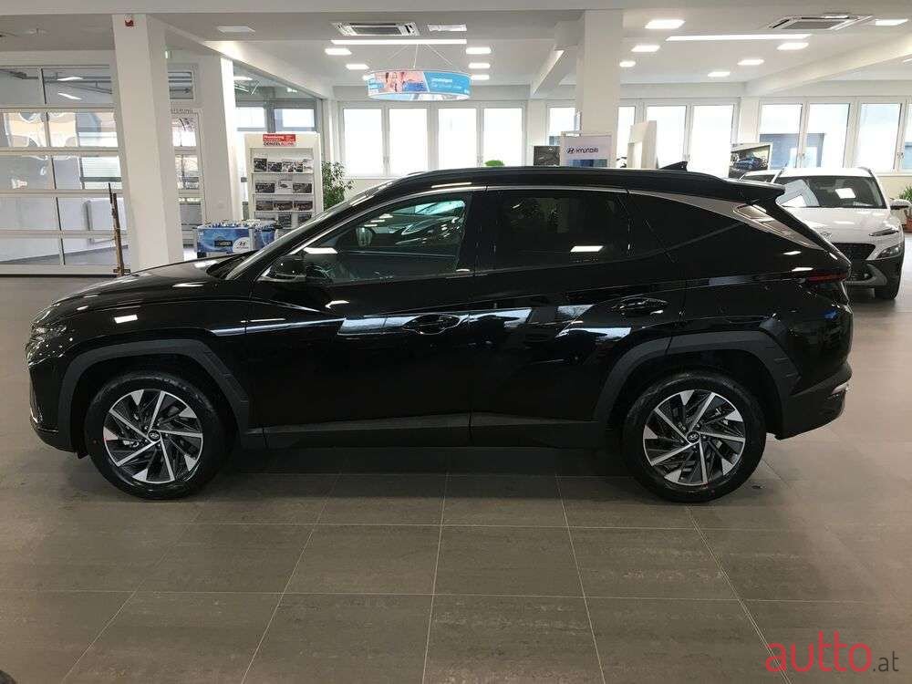 2023' Hyundai Tucson photo #2