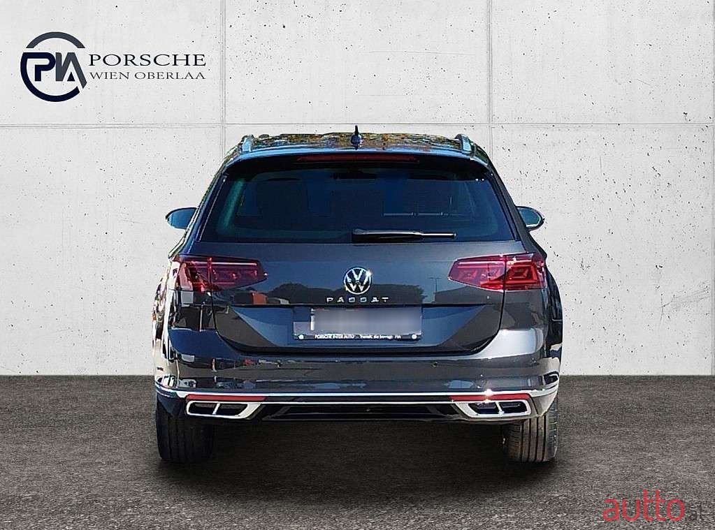 2023' Volkswagen Passat photo #4