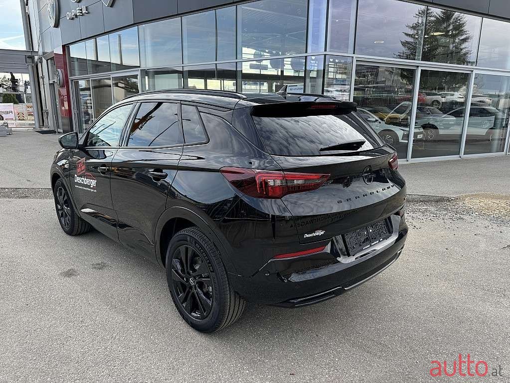 2024' Opel Grandland photo #4
