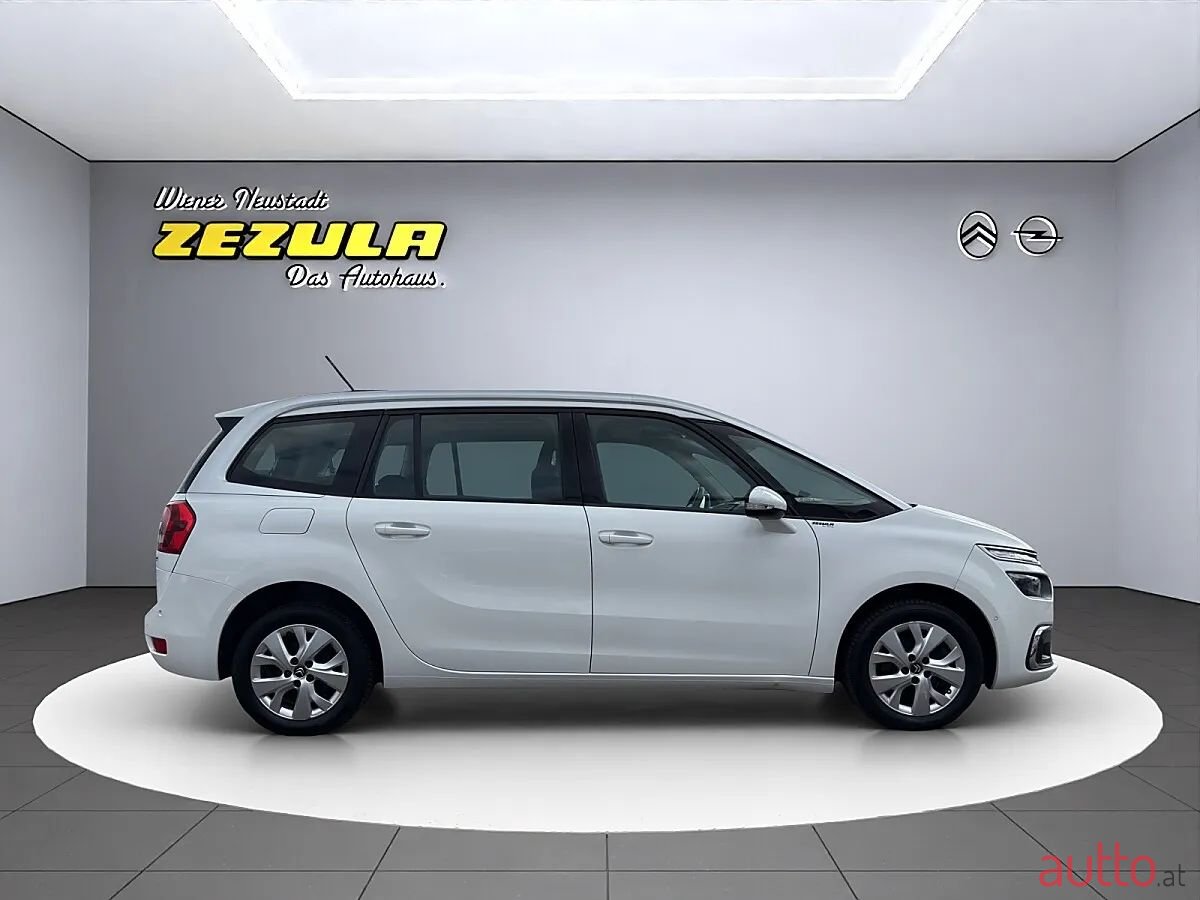 2017' Citroen C4 SpaceTourer photo #6