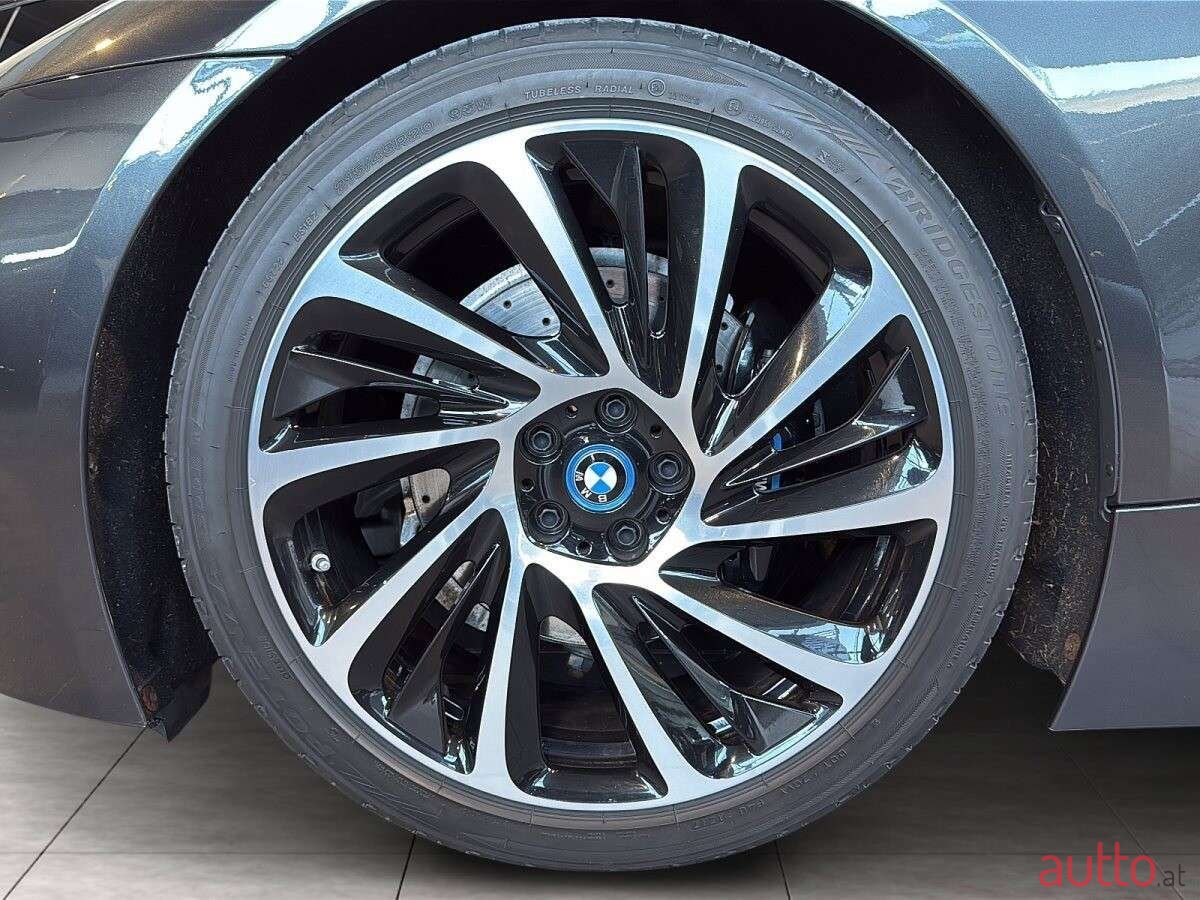 2015' BMW i8 photo #6