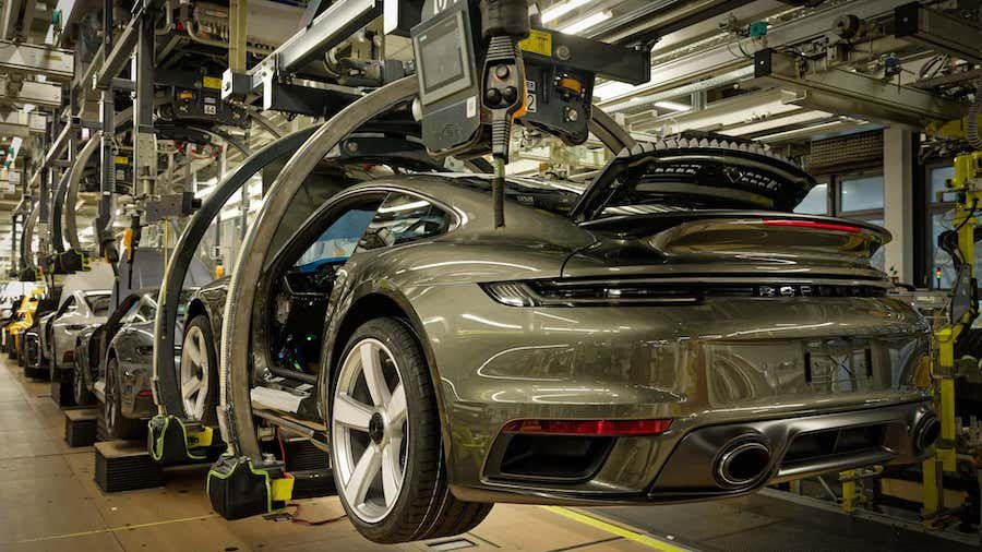 Gewinneinbruch, Sparpaket: Porsche kappt Prognose