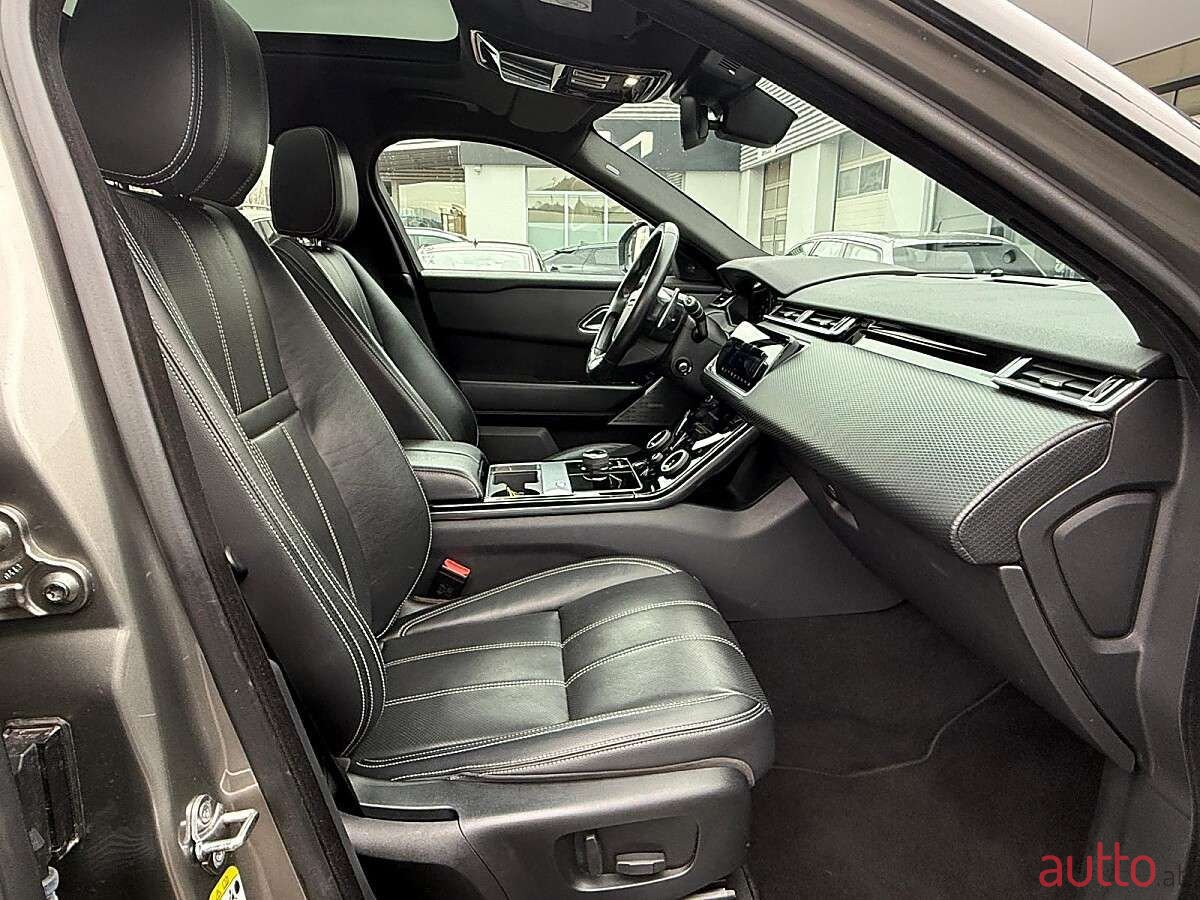 2018' Land Rover Range Rover Velar photo #6