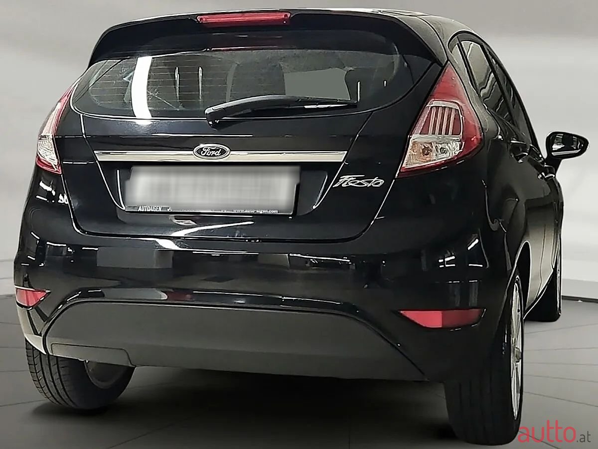 2016' Ford Fiesta photo #6