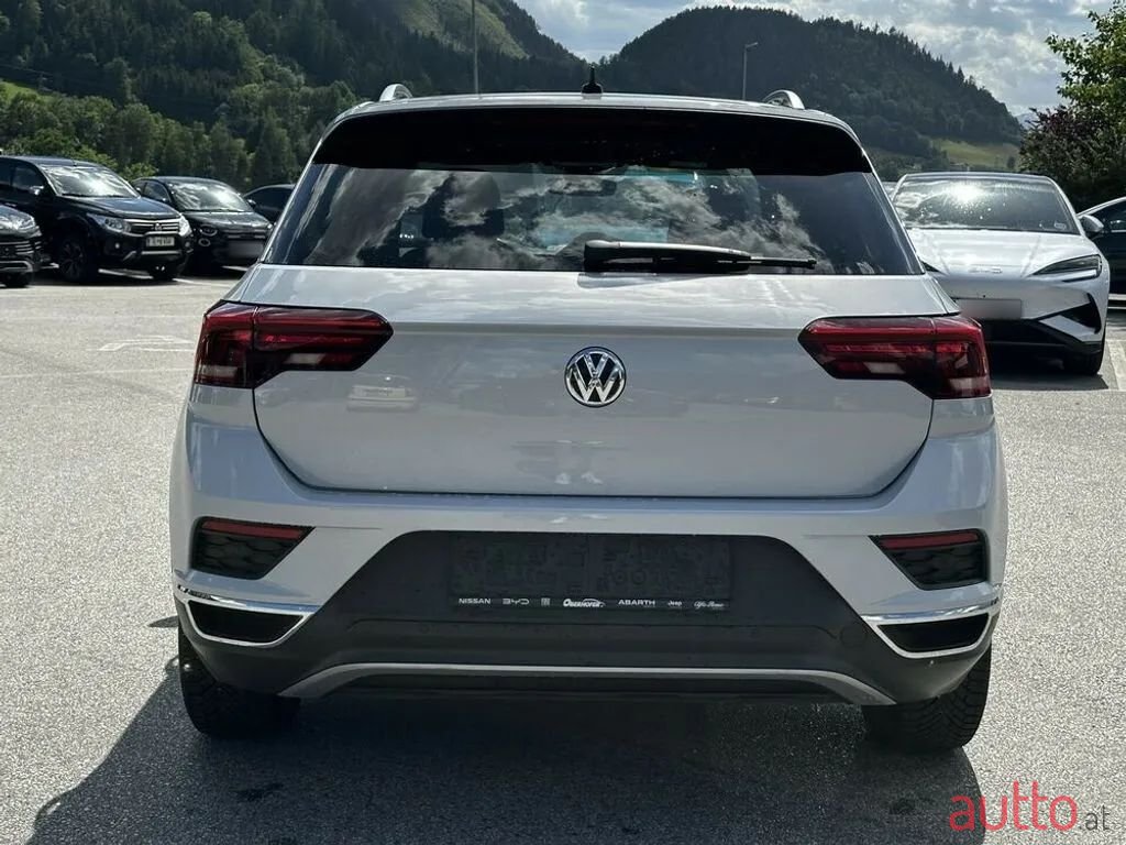 2018' Volkswagen T-Roc photo #5
