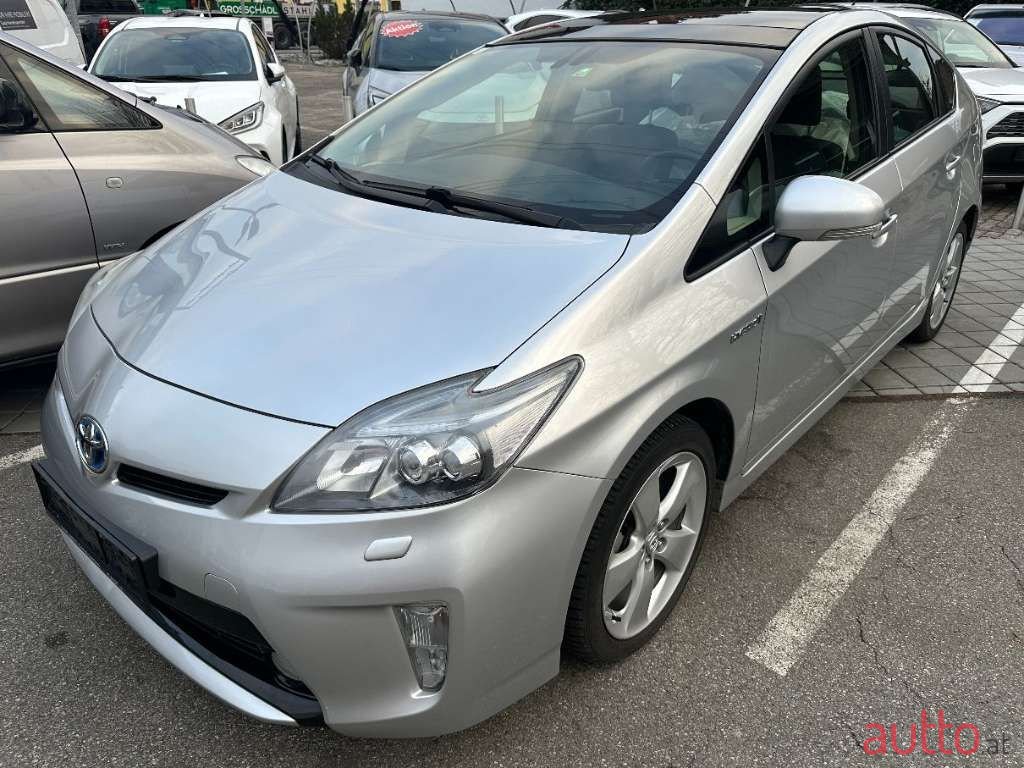 2013' Toyota Prius photo #1