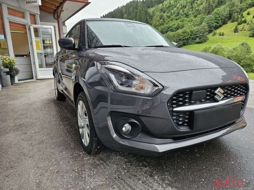 2023' Suzuki Swift photo #5