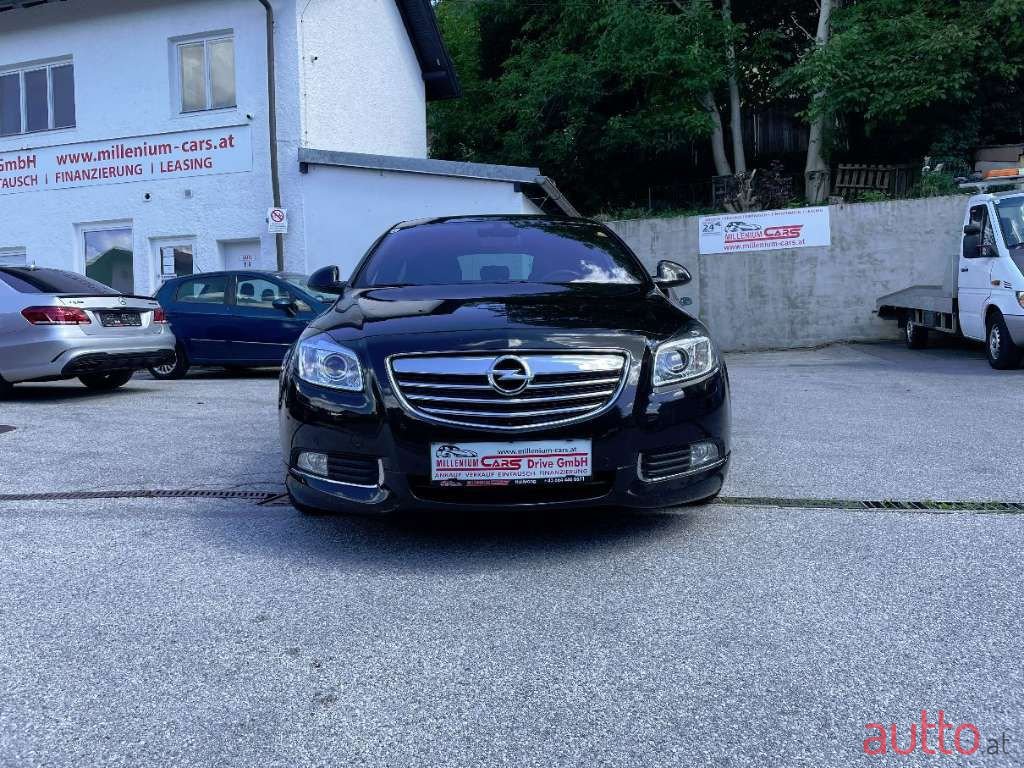 2010' Opel Insignia photo #4