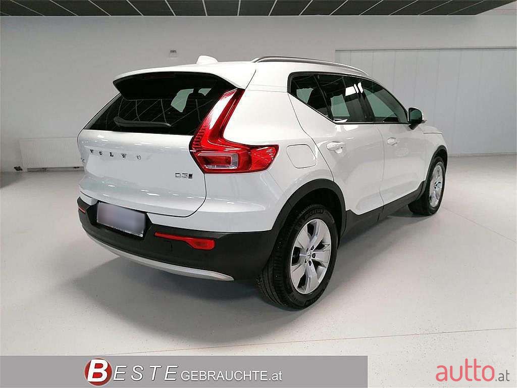 2019' Volvo XC40 photo #6