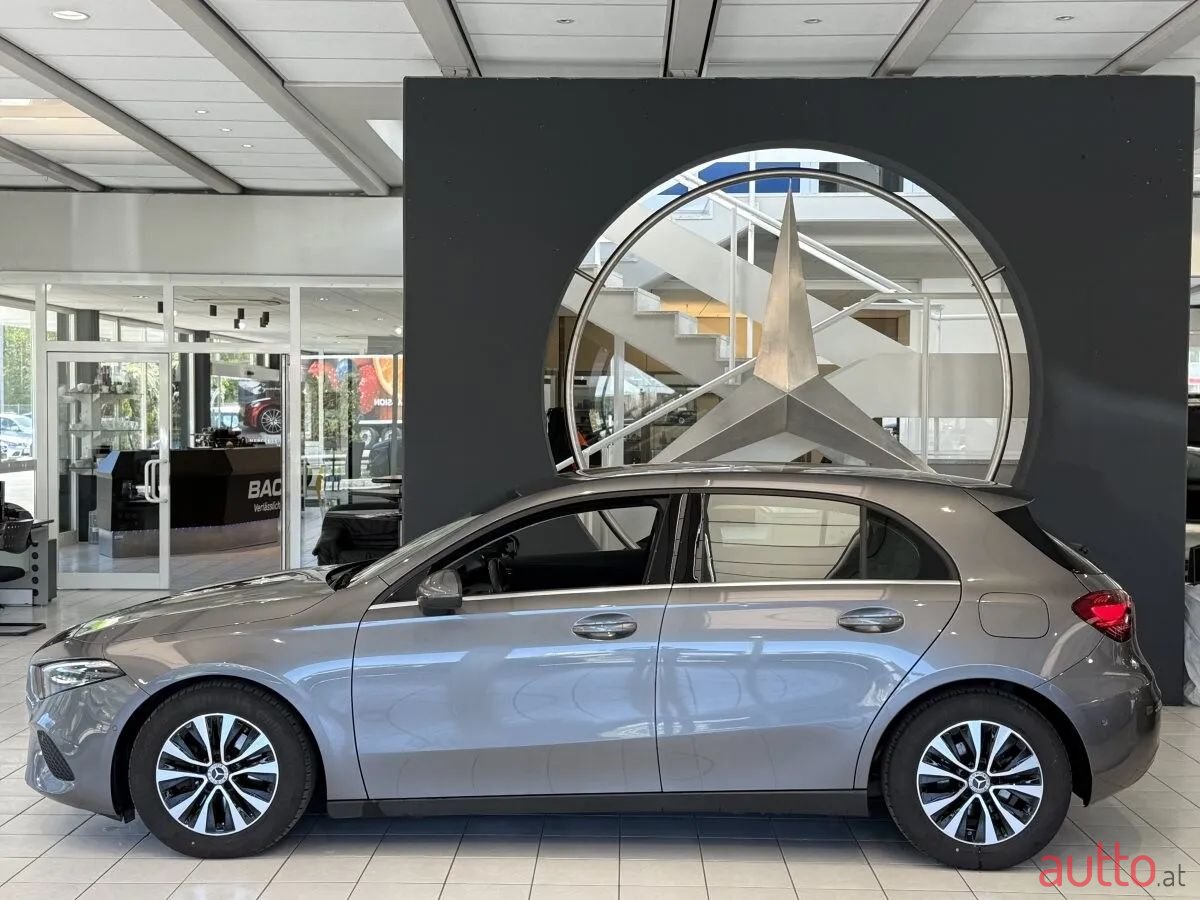 2023' Mercedes-Benz A-Klasse photo #3