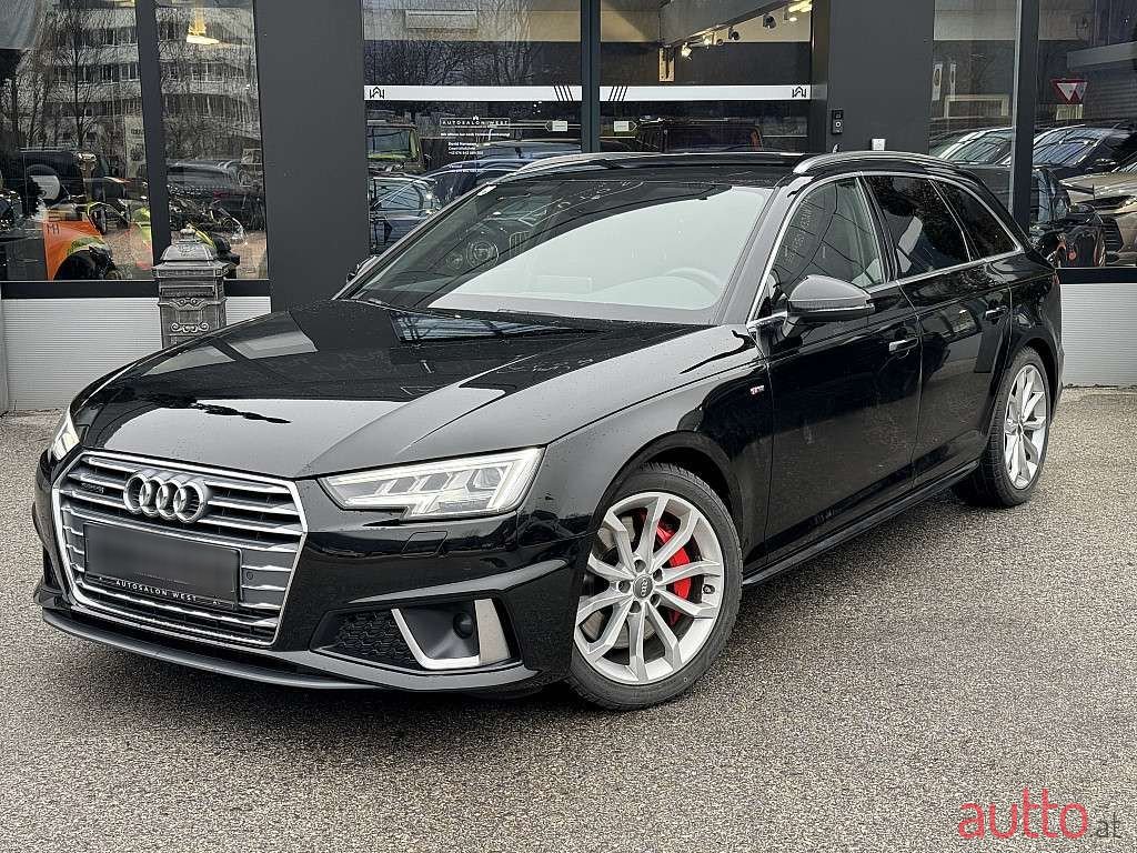 2019' Audi A4 photo #1