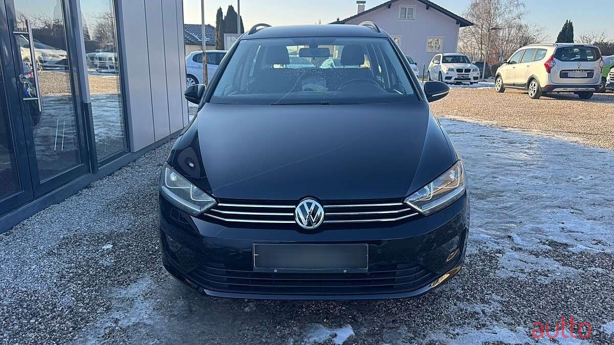 2014' Volkswagen Golf photo #2