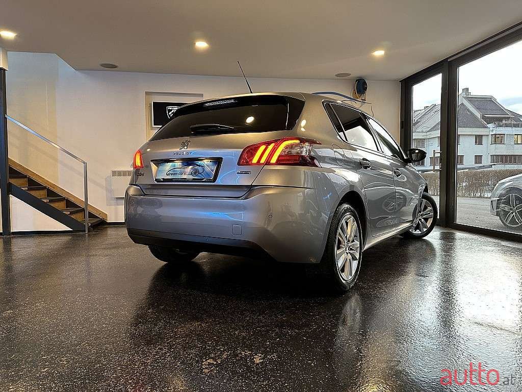 2016' Peugeot 308 photo #2