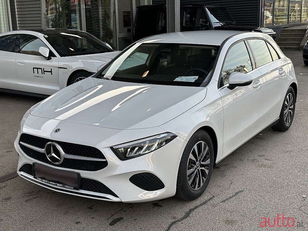 2023' Mercedes-Benz A-Klasse photo #1