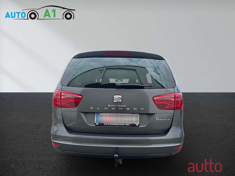 2010' SEAT Alhambra photo #6
