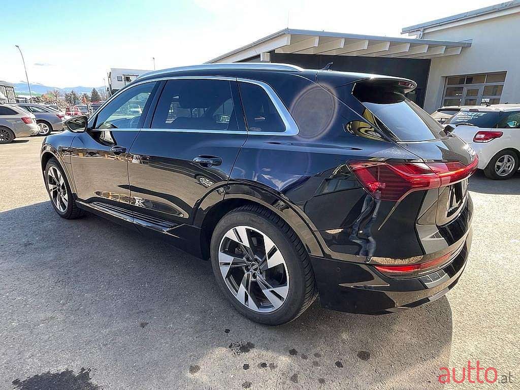 2021' Audi e-tron photo #3