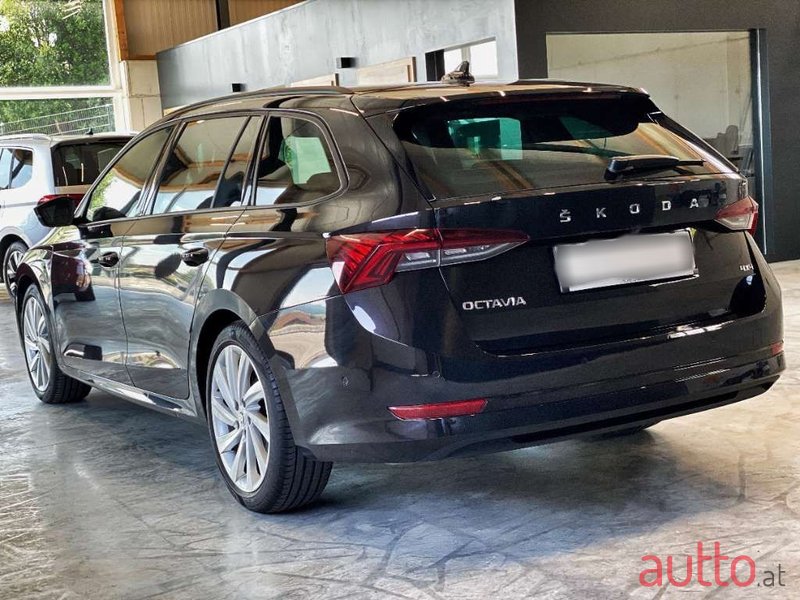 2021' Skoda Octavia photo #6