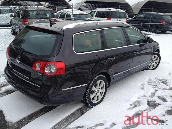 2007' Volkswagen Passat photo #4