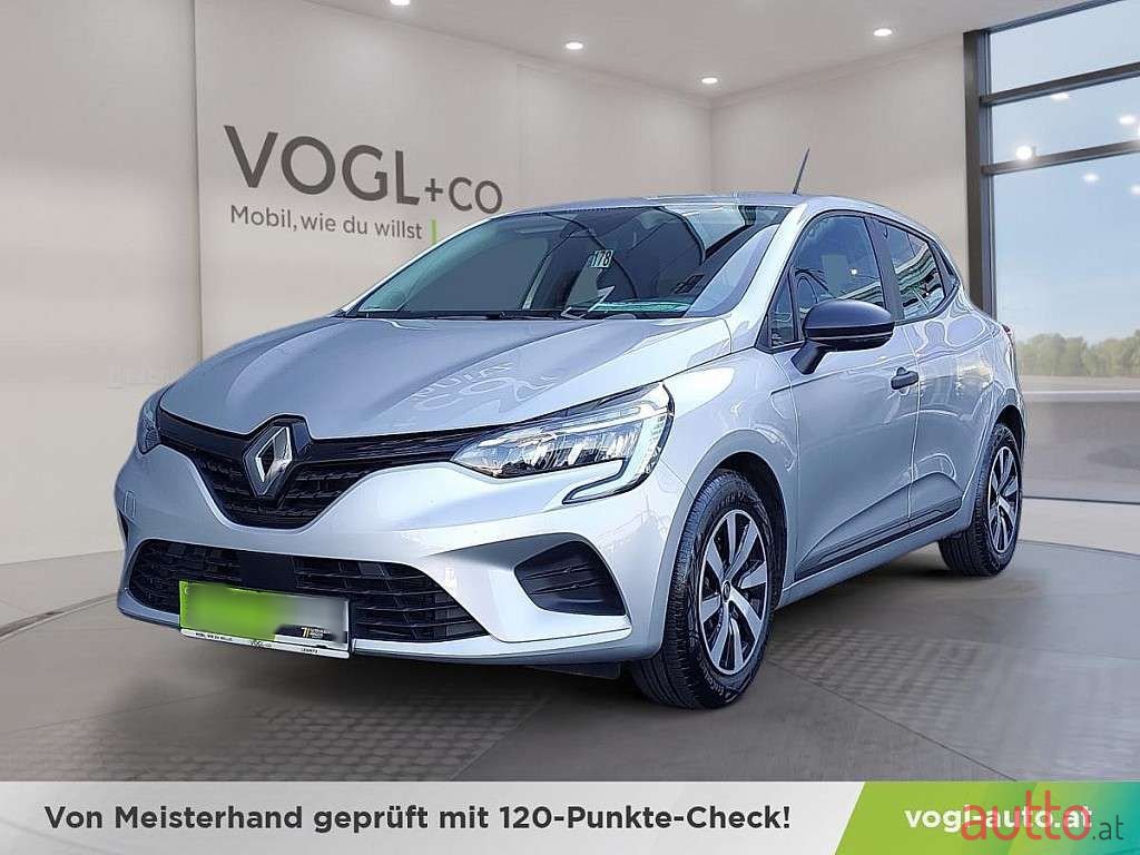 2022' Renault Clio photo #1
