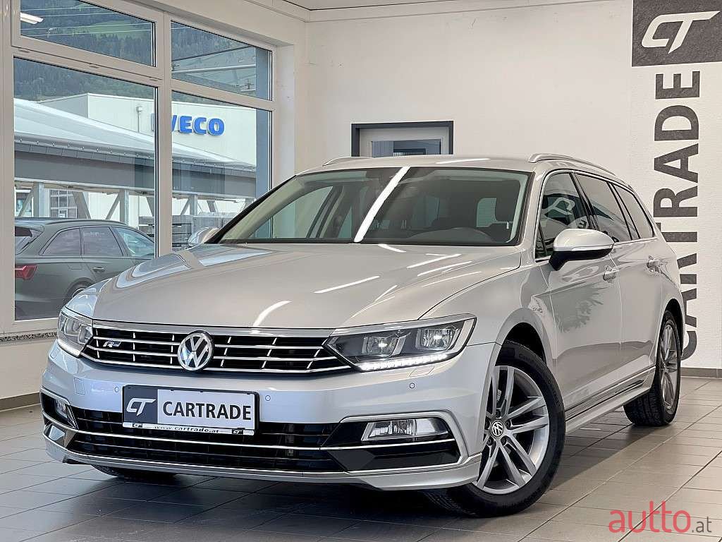 2019' Volkswagen Passat photo #1