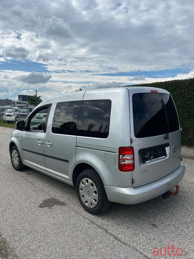 2013' Volkswagen Caddy photo #4