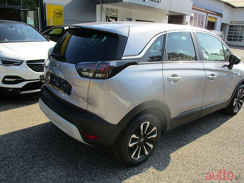 2022' Opel Crossland photo #3