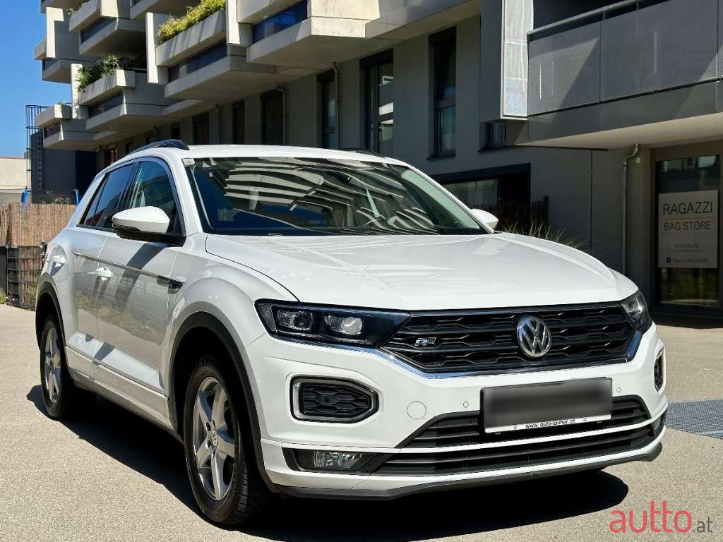2019' Volkswagen T-Roc photo #5