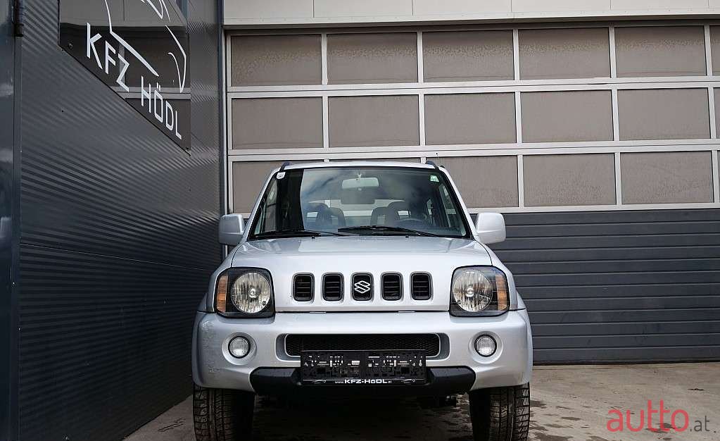 2002' Suzuki Jimny photo #2
