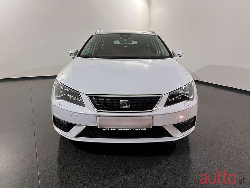 2020' SEAT Leon photo #2