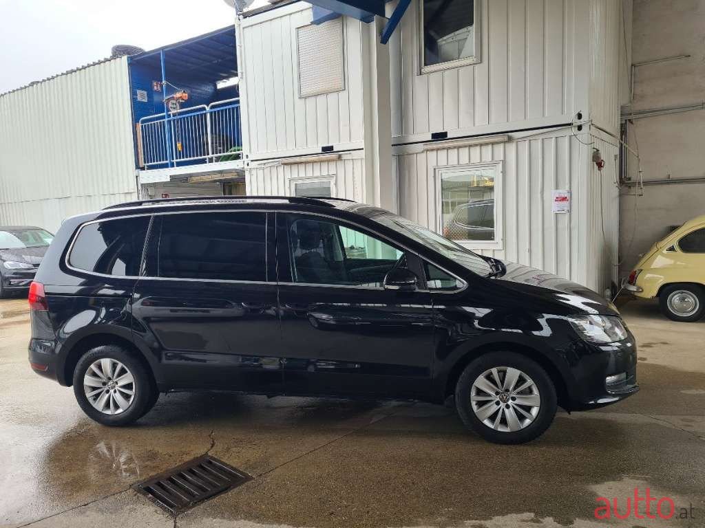 2015' Volkswagen Sharan photo #4