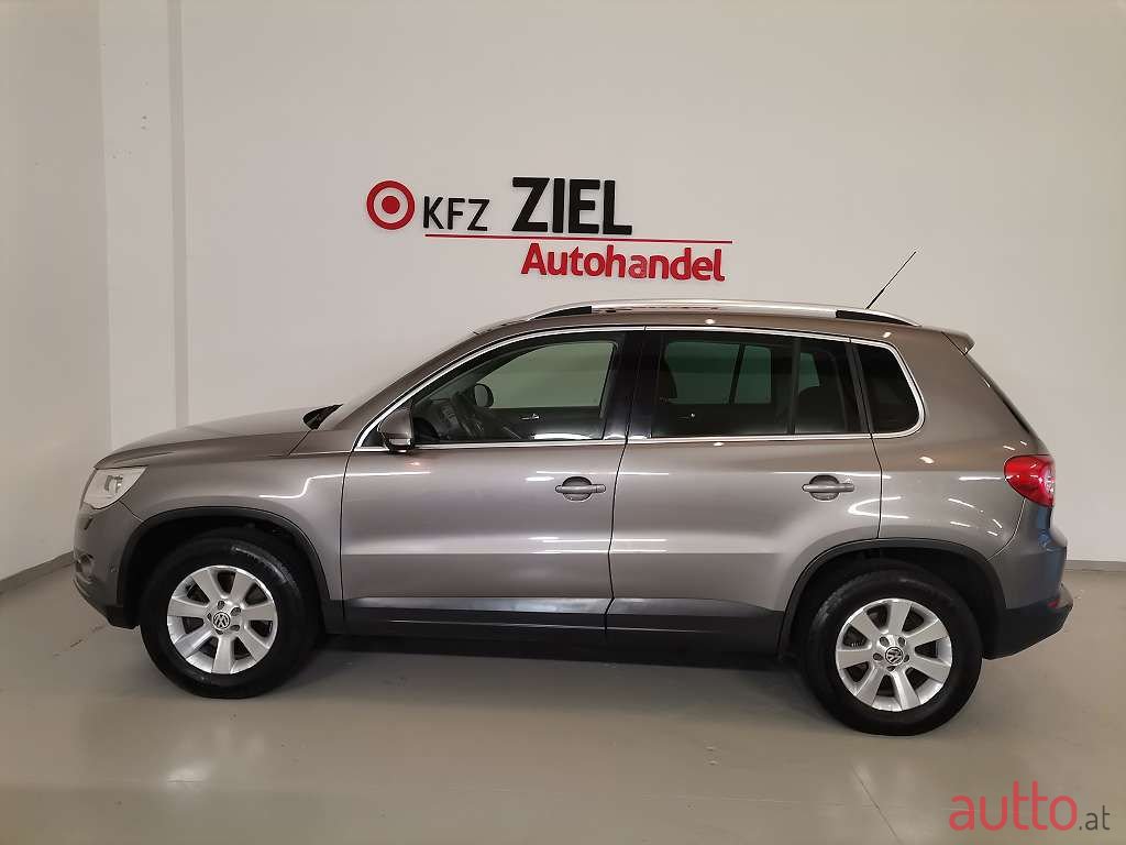 2009' Volkswagen Tiguan photo #6