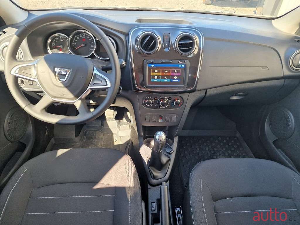 2020' Dacia Sandero photo #5