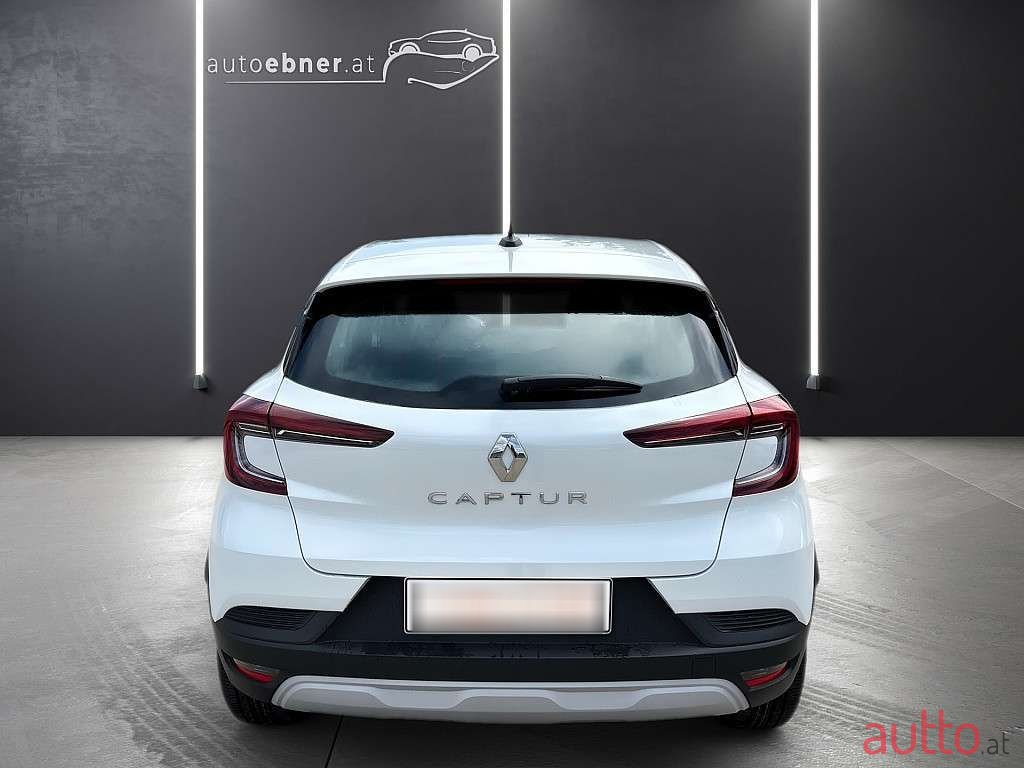 2023' Renault Captur photo #6