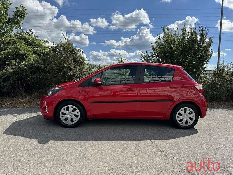 2018' Toyota Yaris photo #5