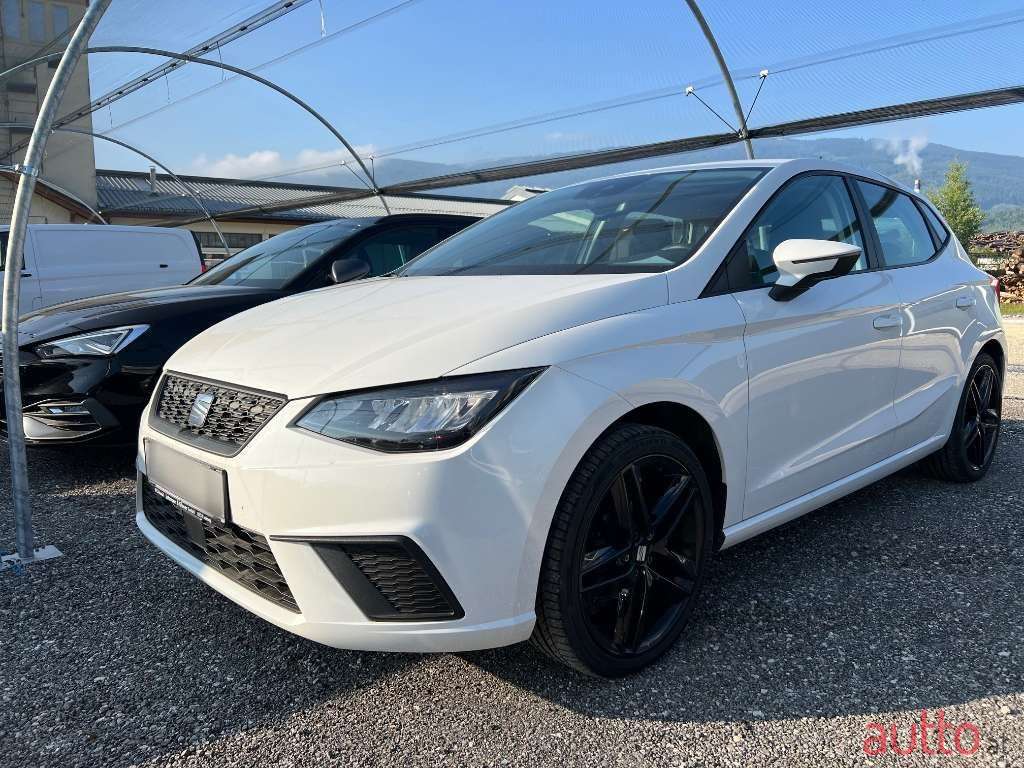 2022' SEAT Ibiza photo #2
