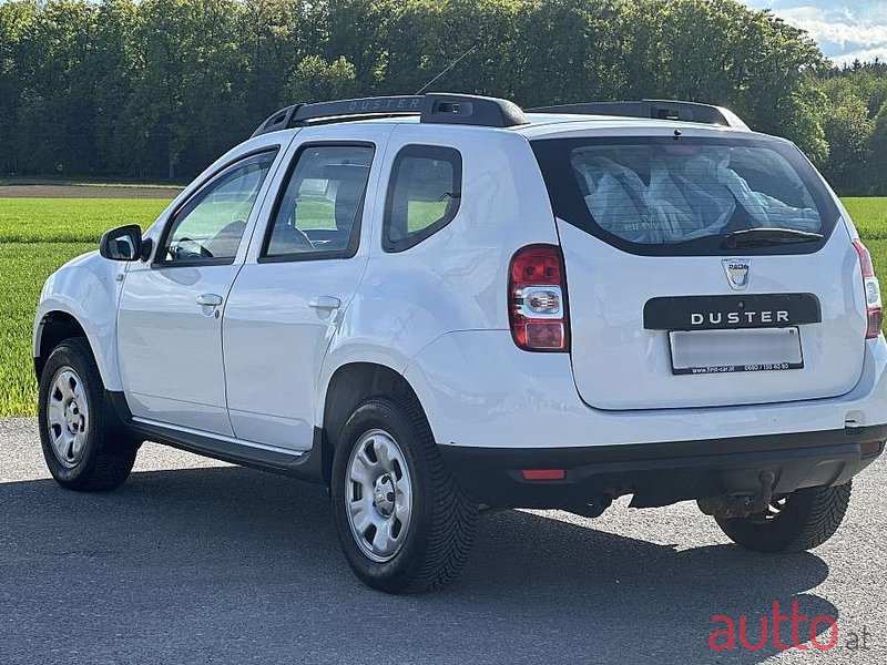 2014' Dacia Duster photo #3