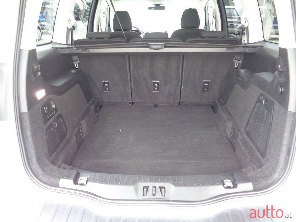 2017' Ford Galaxy photo #6