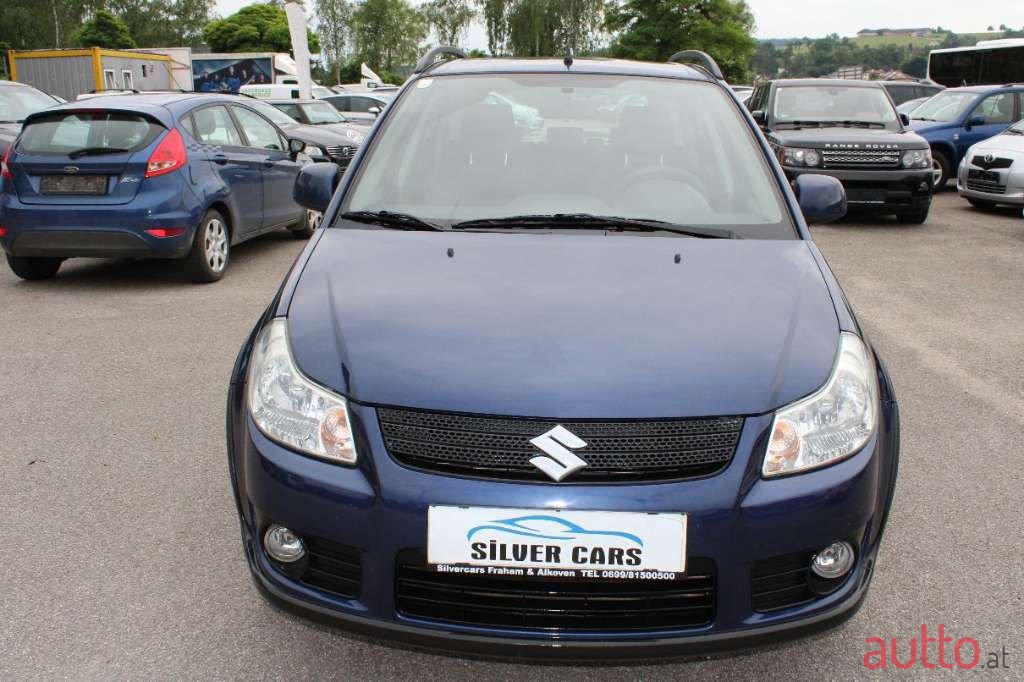 2009' Suzuki SX4 photo #2