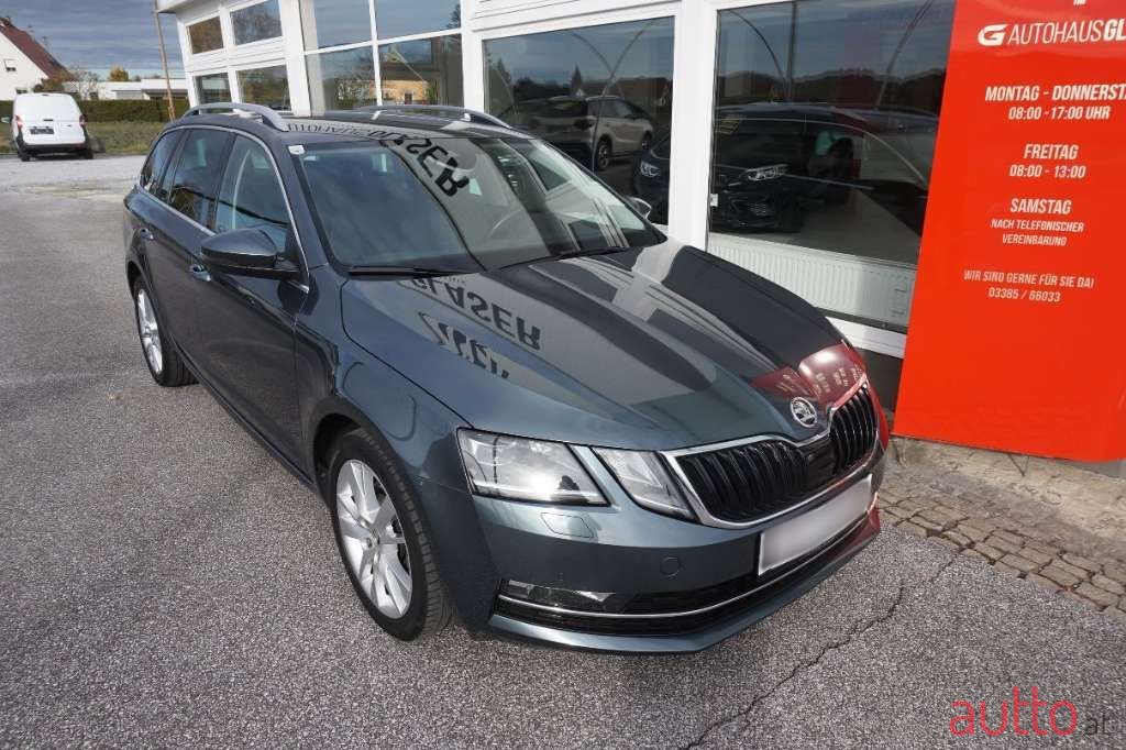 2019' Skoda Octavia photo #2