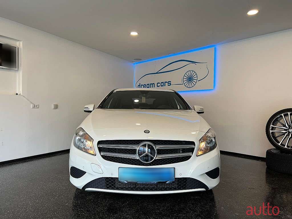 2013' Mercedes-Benz A-Klasse photo #3