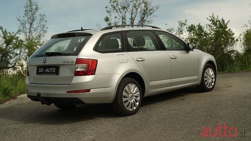 2016' Skoda Octavia photo #4